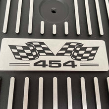 Load image into Gallery viewer, Big Block Chevy 454 Flag Logo Valve Covers &amp; 14&quot; Air Cleaner - Black