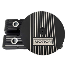 Load image into Gallery viewer, Small Block Chevy Motion Finned Valve Covers &amp; 14&quot; Round Air Cleaner Kit - Black