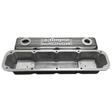 Load image into Gallery viewer, Mopar Magnum Diecast Logo Valve Covers - New Old Stock - Polished