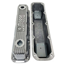 Load image into Gallery viewer, Mopar Magnum Diecast Logo Valve Covers - New Old Stock - Polished