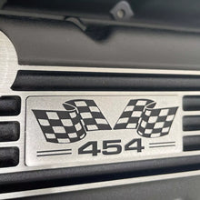 Load image into Gallery viewer, Big Block Chevy 468 Flag Logo Valve Covers - Black