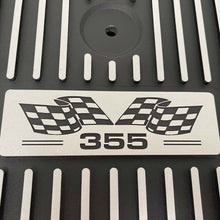 Load image into Gallery viewer, Small Block Chevy 355 Flag Logo Valve Covers &amp; 13&quot; Air Cleaner - Black