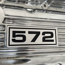 Load image into Gallery viewer, Big Block Chevy 572 Classic Finned, Polished Valve Covers