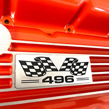Load image into Gallery viewer, 496 Big Block Chevy Classic Finned Valve Covers &amp; 13&quot; Air Cleaner Kit - Flag Logo - Orange