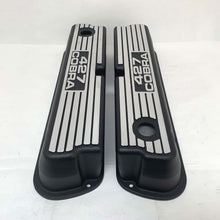 Load image into Gallery viewer, Ford 427 Cobra - NEW Wide Fin Black Valve Covers