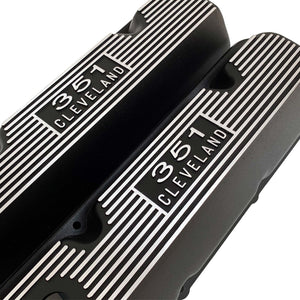 ansen usa, ford 351 cleveland valve covers, die-cast logo, black, angled view